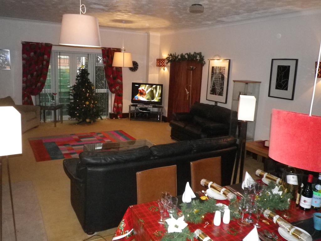 Bridge Hall Apartments ويستون سوبر مير المظهر الخارجي الصورة
